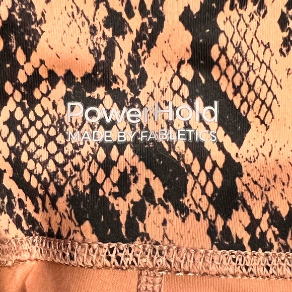 Fabletics workout leggings 🌺 - Picture 3 of 3